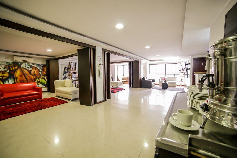 Hotel 33 Conquest 메딜린 외부 사진