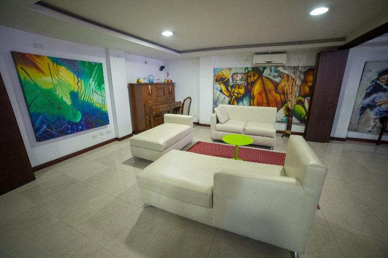 Hotel 33 Conquest 메딜린 외부 사진