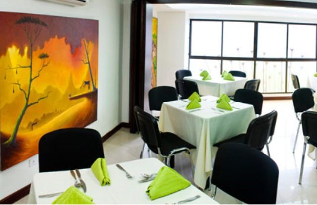 Hotel 33 Conquest 메딜린 외부 사진
